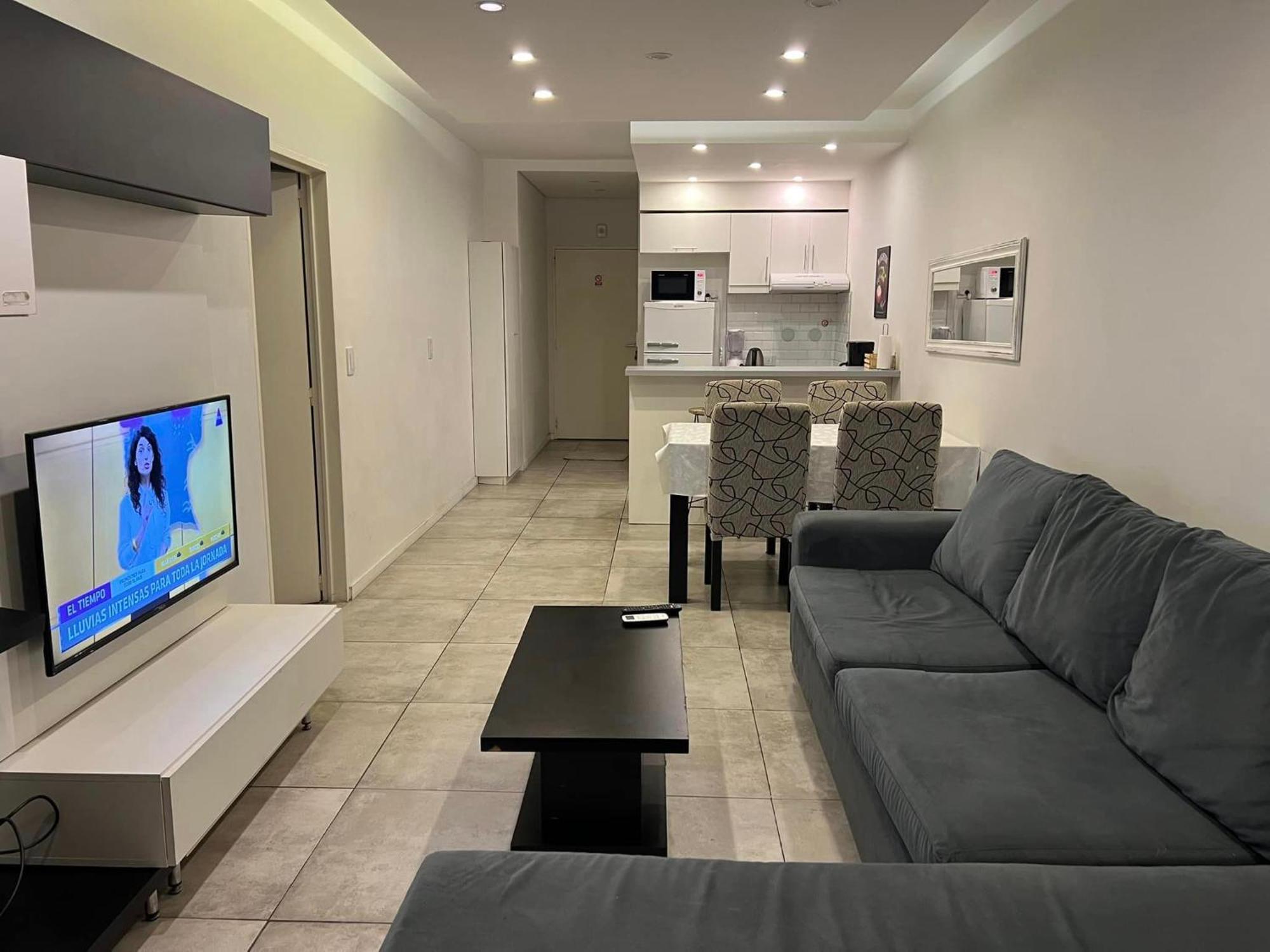 Suite In San Telmo Dormitorio En Suite Con Dos Banos Y Balcon A La Calle Буэнос-Айрес Экстерьер фото